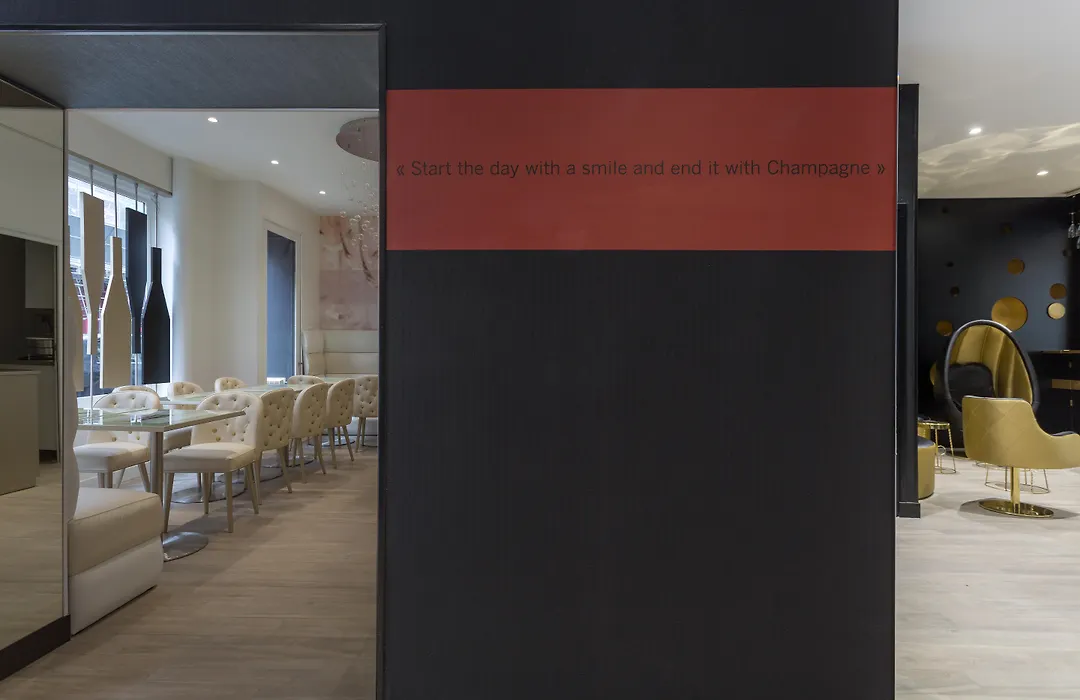 Hotel Les Bulles De Paris-1